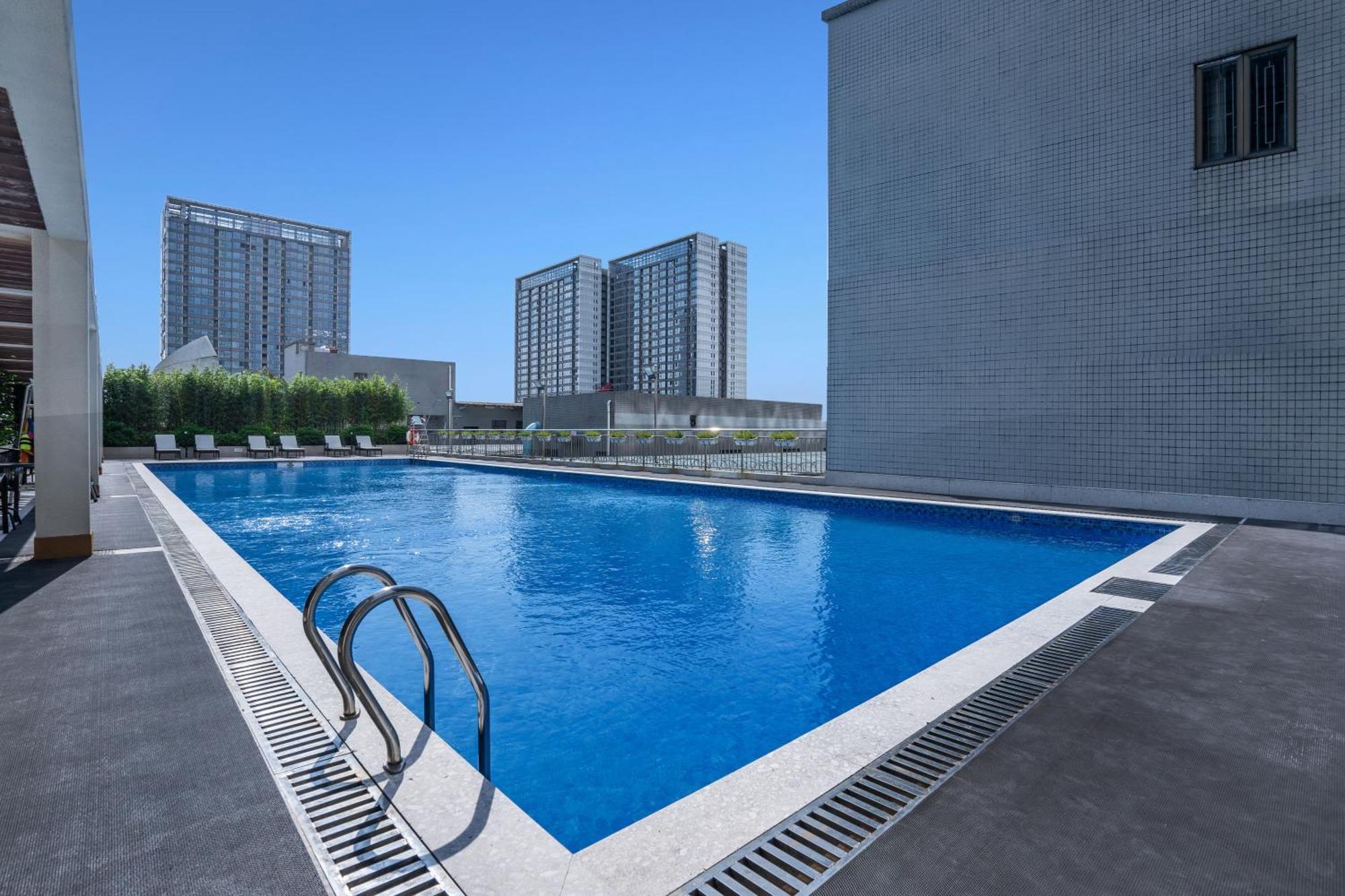 Pearl River International Hotel - Canmetro Line 11 Yijing Lu Station Guangzhou Exterior photo