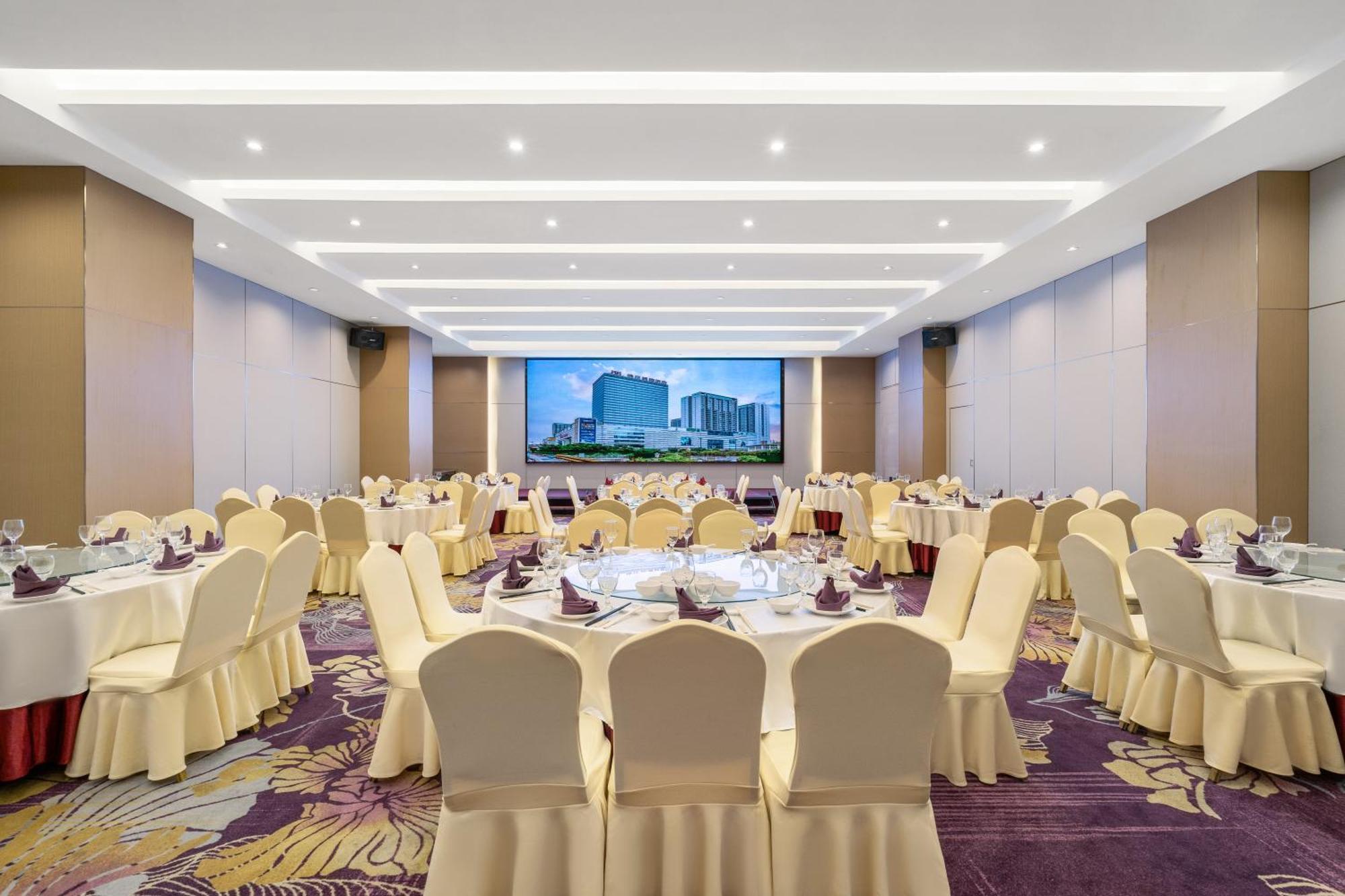 Pearl River International Hotel - Canmetro Line 11 Yijing Lu Station Guangzhou Exterior photo